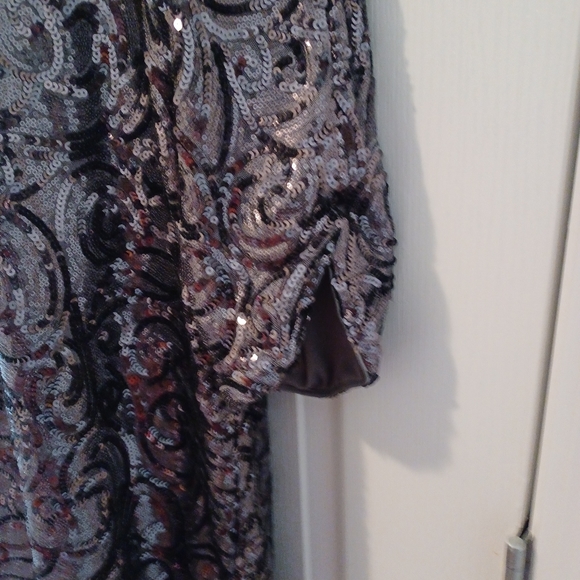 Luxology Sequined Gray Cocktail Dress - Picture 5 of 11